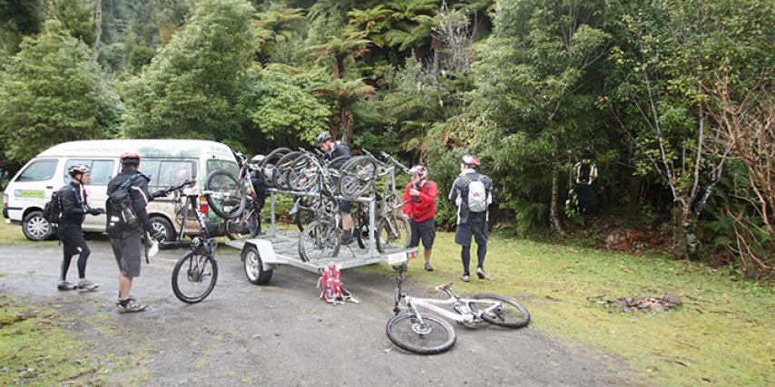 Jailhouse Shuttle and Bikers