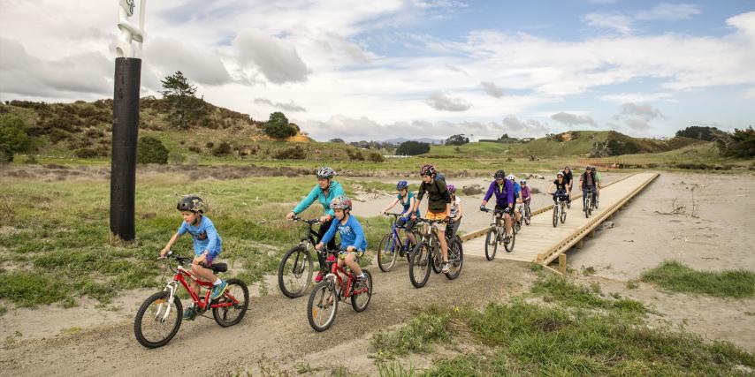 Group on Motu Trails