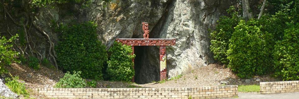 Muriwai's Cave