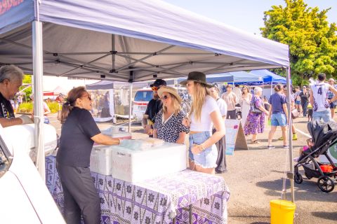 Sunday Market