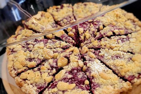 Robert Harris - Berry Cake