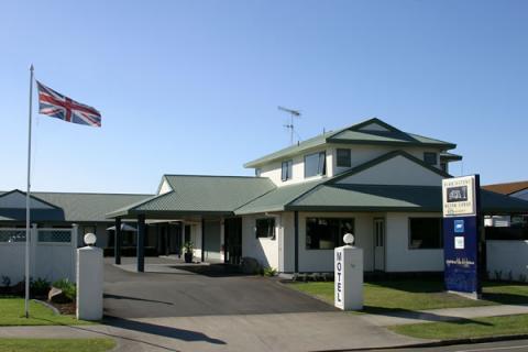 Barringtons Motor Lodge, outside