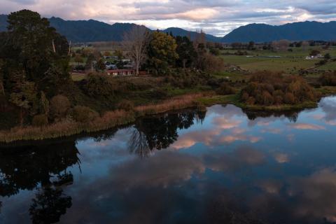 Kohutapu Lodge - Bare Kiwi